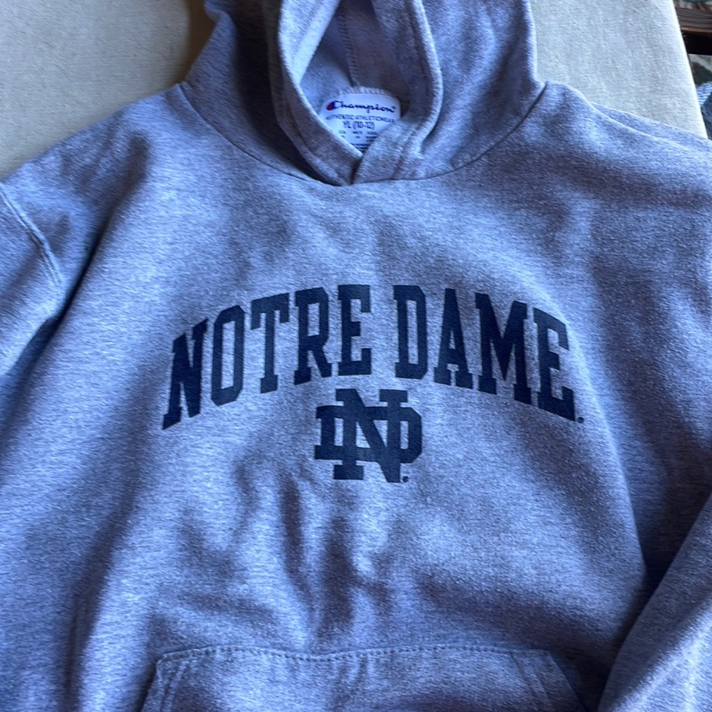 Notre Dame hoodie YXL 14-16